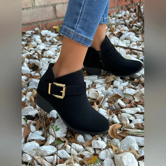 lucky top Other - Kids size 2 boots